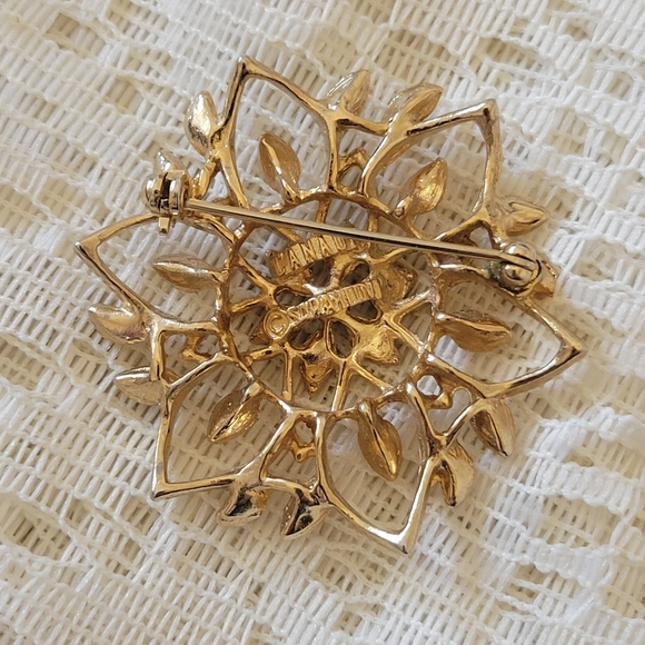 Sarah Coventry Brooch - Picture 2 of 3